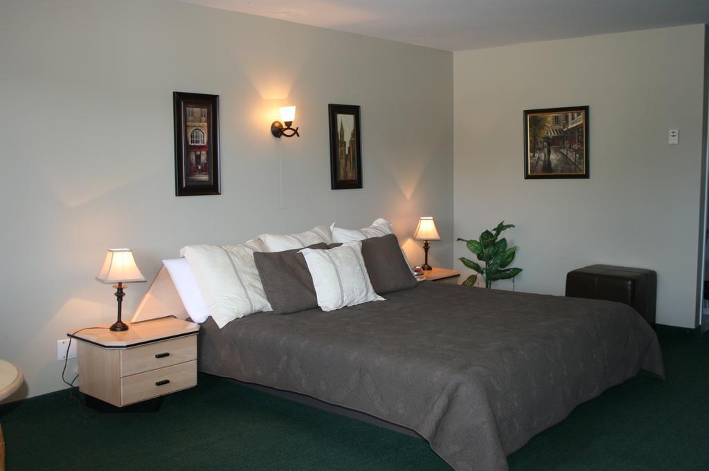 La Cuillere A Pot Hotel Saint-Donat-de-Montcalm Cameră foto